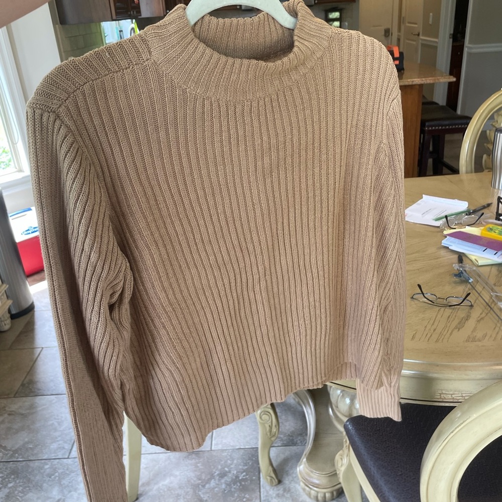H and M sweater